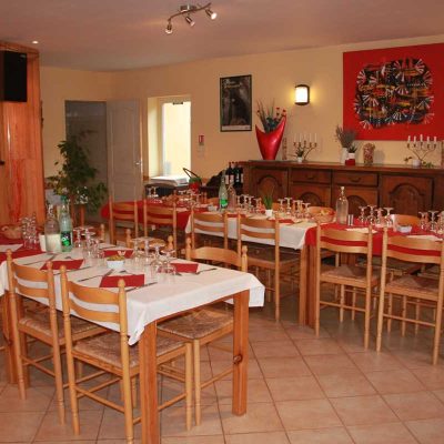 Salle de restauration pour repas d'entreprise ou familiaux en Aveyron